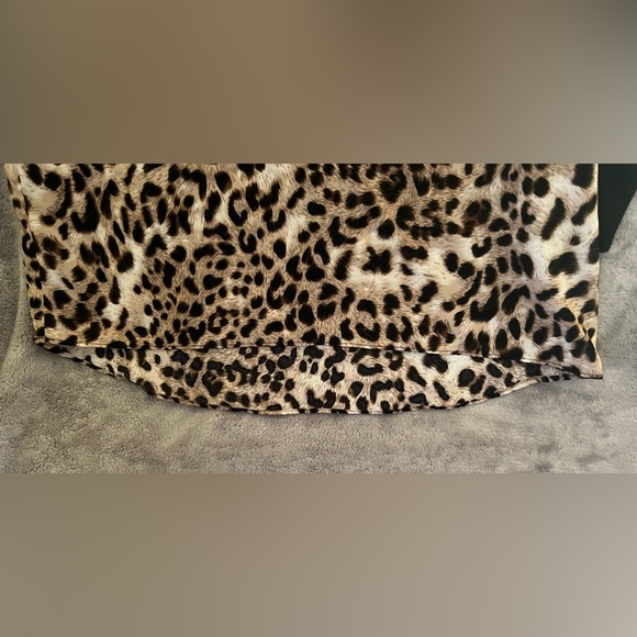 Women’s lightweight, soft lavender t-shirt. Women’s lightweight leopard print Lg - Picture 11 of 11